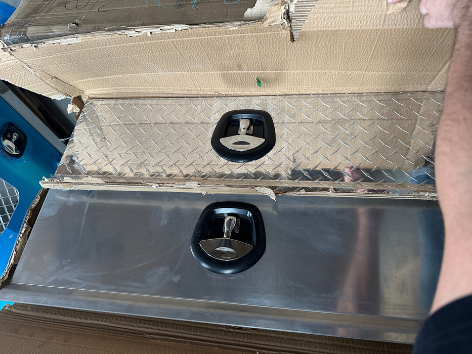 1500-2100mm Tundle Draw - Checker or Flat o/s