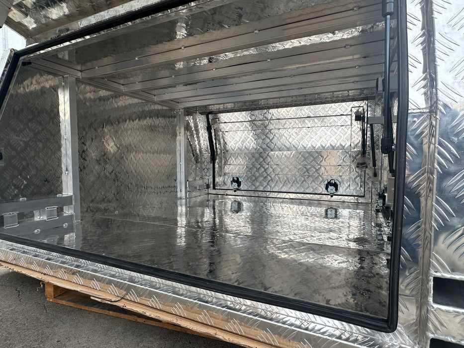 1550 x 1800 x 860mm 3 Door Lift Off - Checker Plate (POWDERCOATING AVAILABLE)