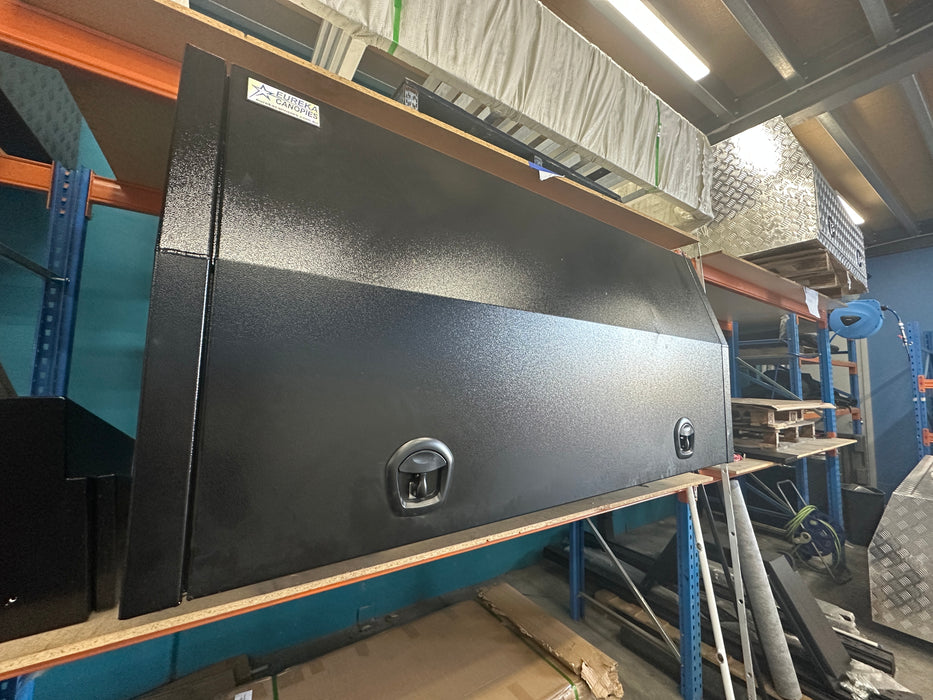 1800 x 1800 x 860mm 2 Door - Flat Plate (UNI STRUT) - Black ex Display