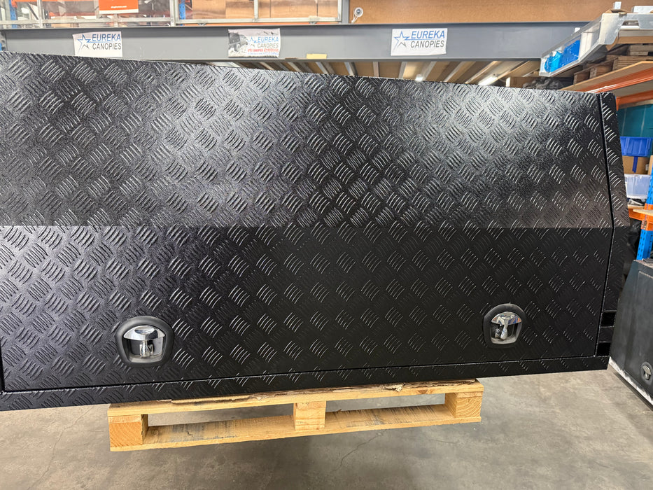 1775 x 1775 x 860mm Lift off 2 Door - Checker Plate Black o/s
