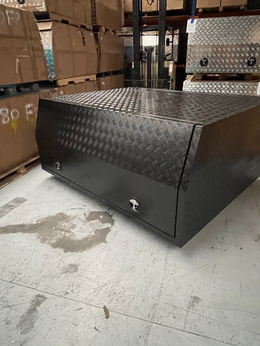 2100 x 1800 x 860mm 2 Door - Black Checker Plate