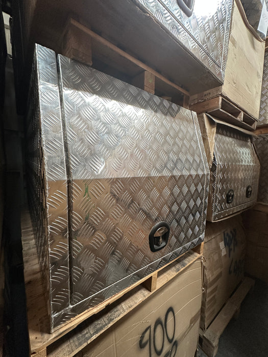 900 x 1800 x 860mm - Checker Plate (POWDERCOATING AVAILABLE)