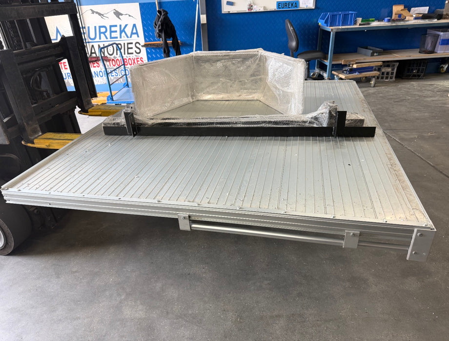 1550 x 1800mm Tradie Tray + Wheel Arch + Install Brackets (ex display)