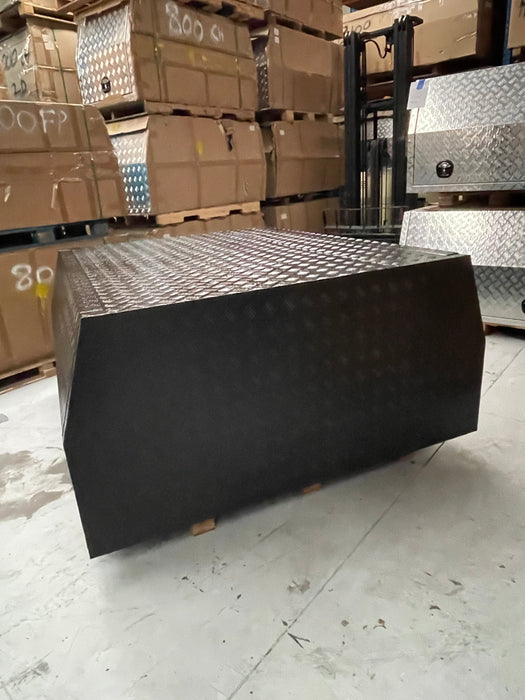 2100 x 1800 x 860mm 2 Door - Black Checker Plate