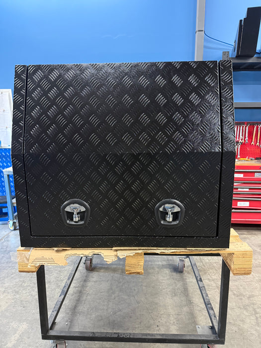1000 x 1800 x 860mm Checker Plate Black