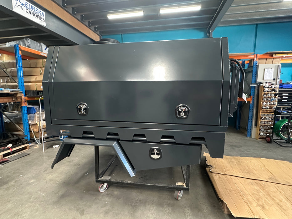 4x4 Tray + 1800mm Canopy + Trundle Draw, Undertrays, Ladder Jerry Can (Charcoal)