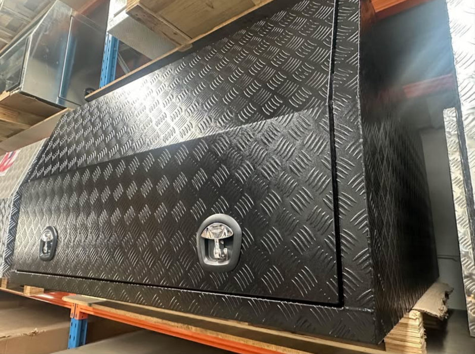1550 x 1800 x 860mm 2 Door - Checker Plate Black o/s