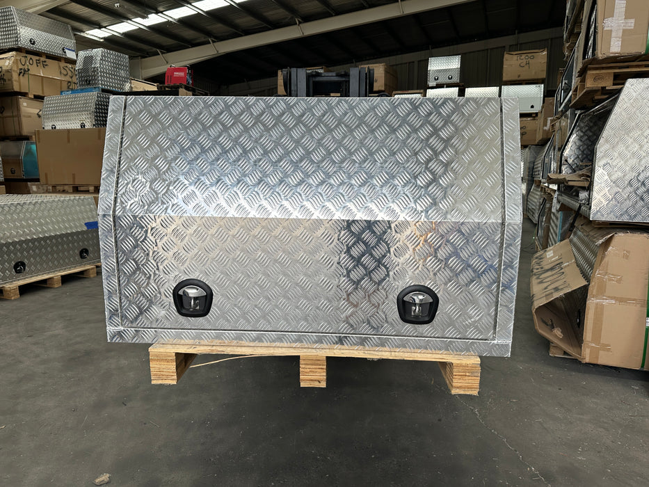 1400 x 1800 x 860mm - Checker Plate o/s (POWDERCOATING AVAILABLE)