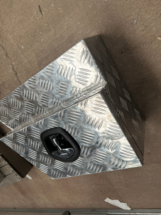 550mm Undertray Box Checker Plate (Left)