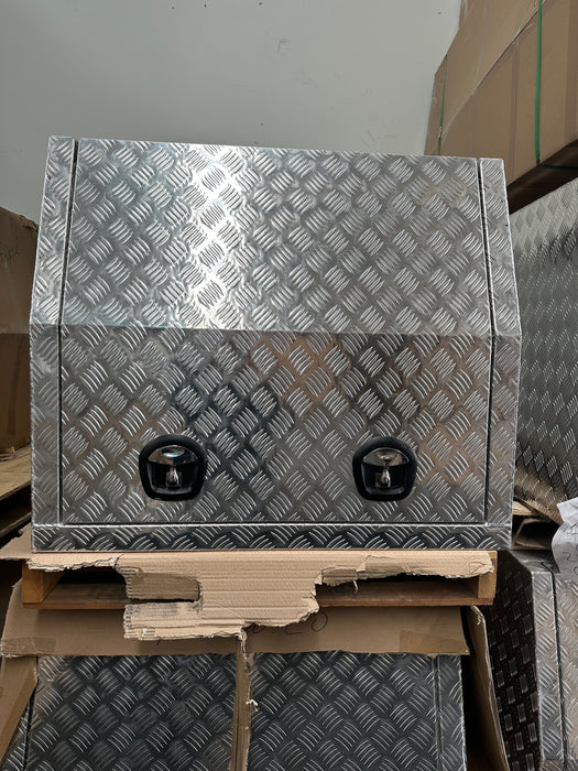 1000 x 1800 x 860mm - Checker Plate o/s (POWDERCOATING AVAILABLE)