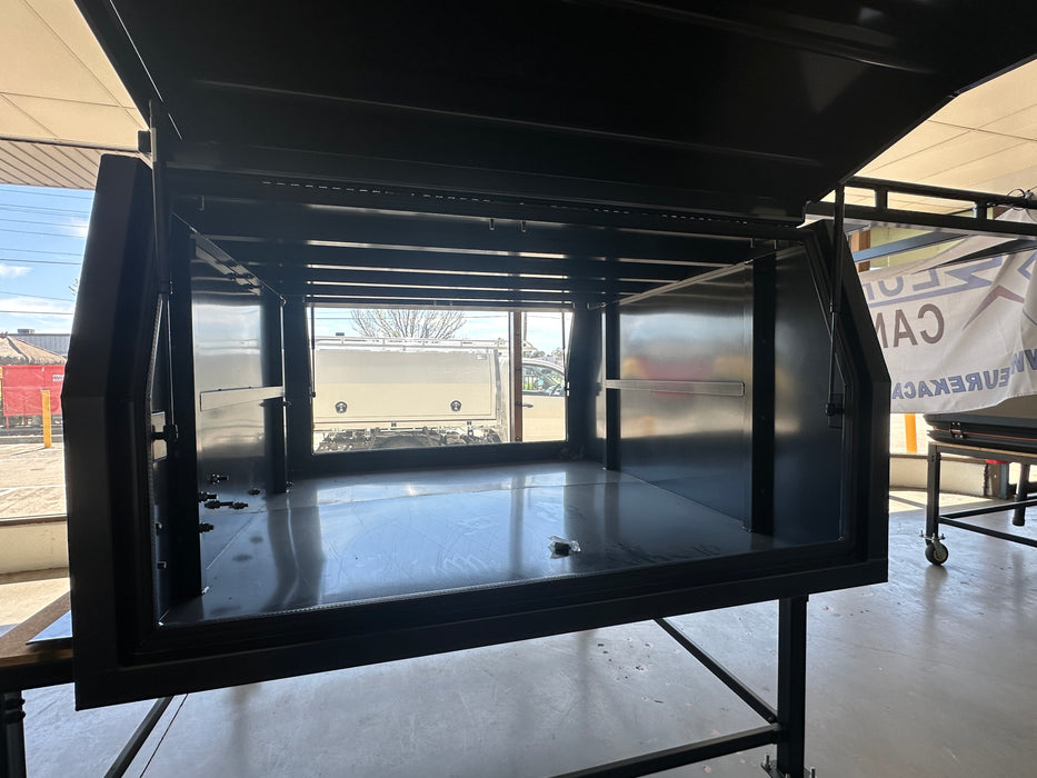 1550 x 1800 x 860mm Canopy Flat Plate + Roof Rack + Accessories + Graphite