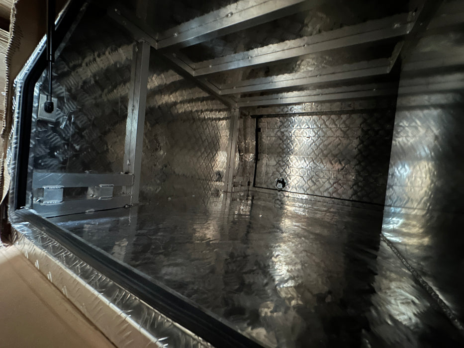 1775 x 1775 x 860mm Dog Box Lift off - Checker Plate (POWDERCOATING AVAILABLE)