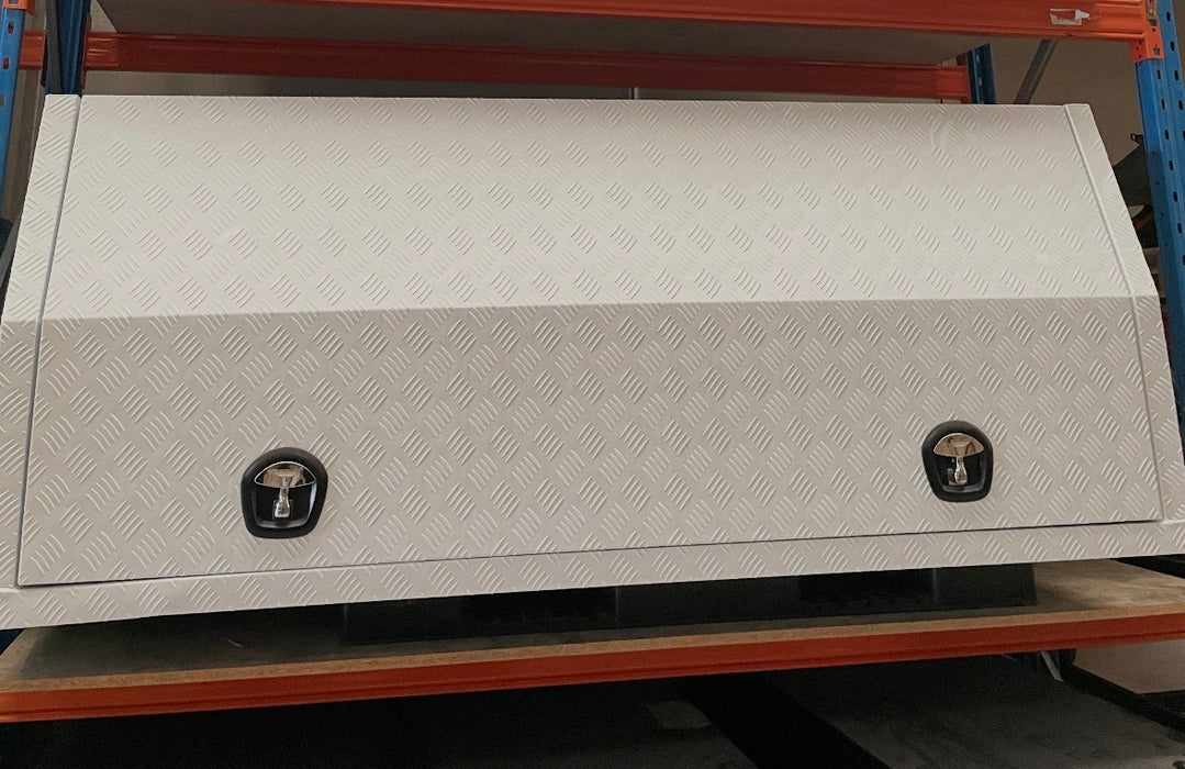 2100 x 1800 x 860mm 2 Door - Pearl White Checker Plate