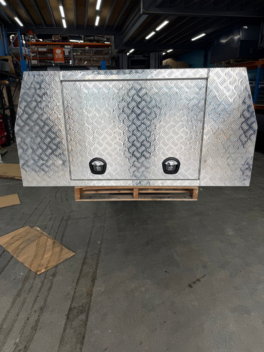 1550 x 1800 x 860mm Lift off - 3 Door - Checker Plate (Repaired ex display)