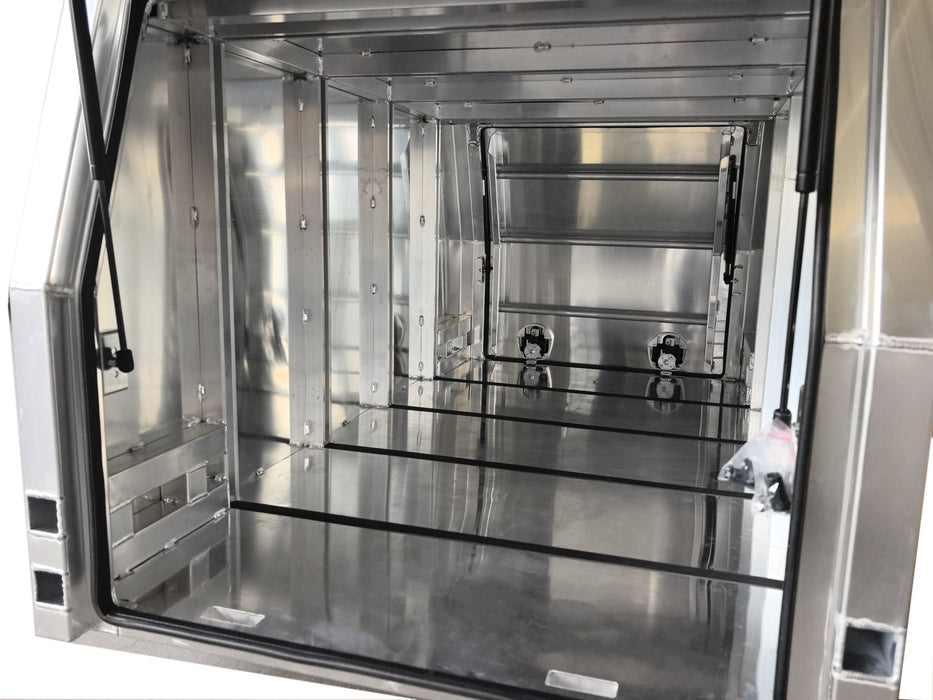 E-Series - Aluminium Flat Canopy (Unistrut + Lift off)
