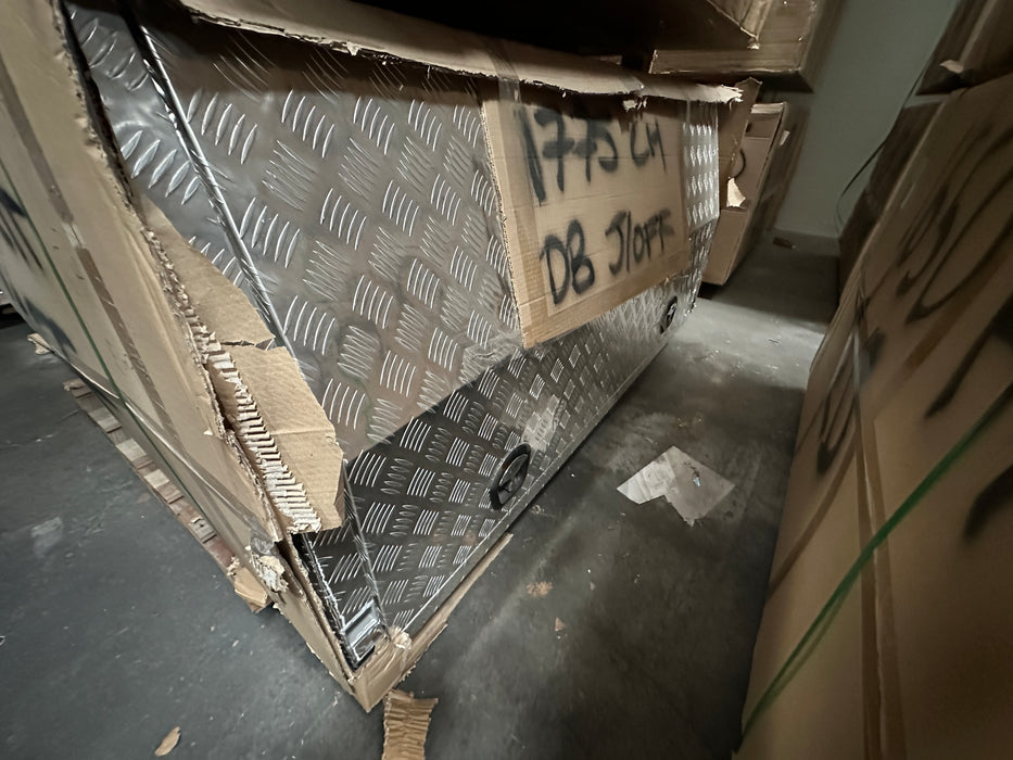1775 x 1775 x 860mm Dog Box Lift off - Checker Plate (POWDERCOATING AVAILABLE)