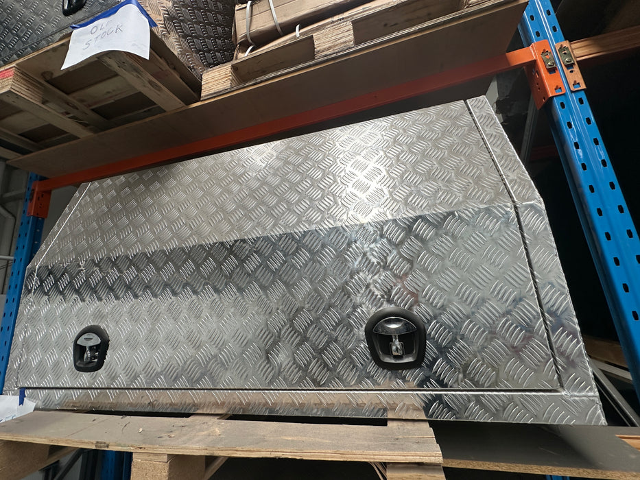 1650 x 1800 x 860mm 2 Door - Checker Plate (POWDERCOATING AVAILABLE) o/s