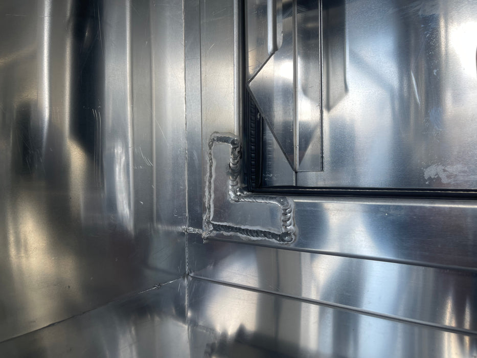 Aluminium Flat Canopy Dog Box